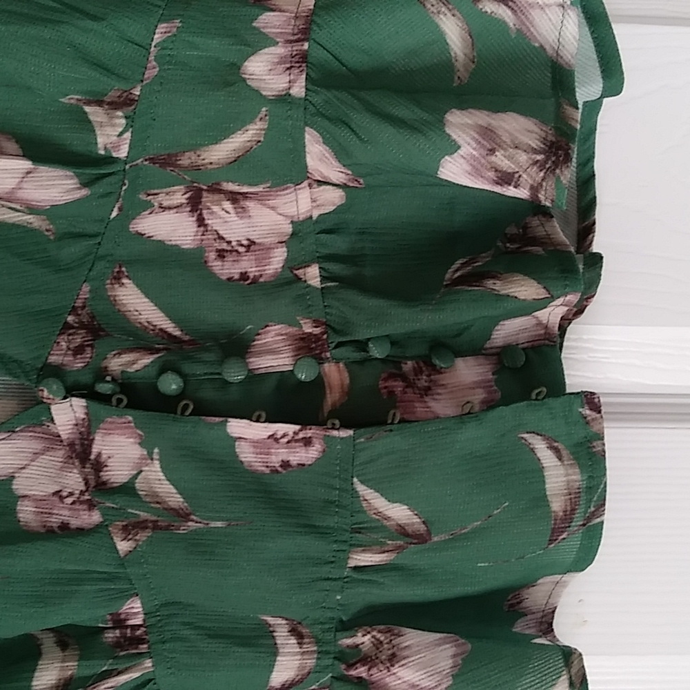 Floral Top - Picture 3 of 4
